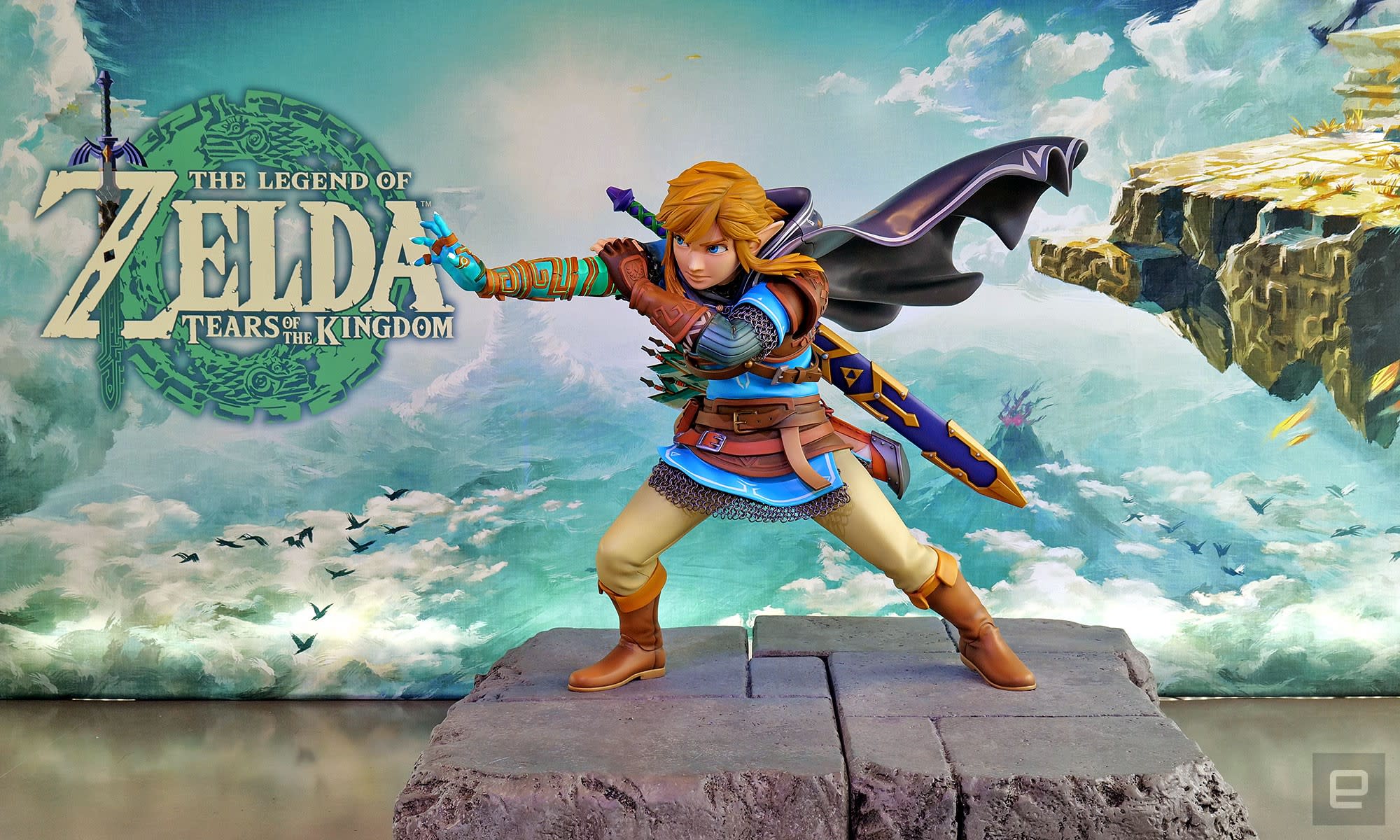 In a new statue for The Legend of Zelda: Tears of the Kingdom, Link shows off one of his new abilities called Ultrahand. 