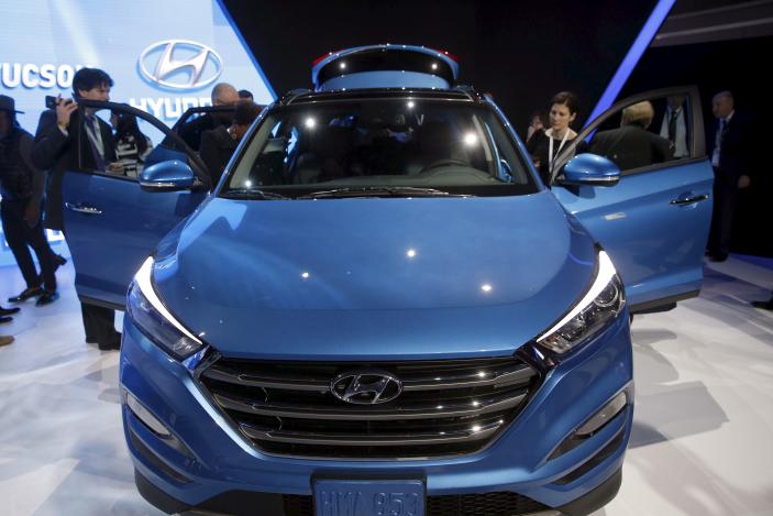 The new 2016 Hyundai Tucson is unveiled at the New York International Auto Show in New York April 1, 2015. REUTERS/Shannon Stapleton