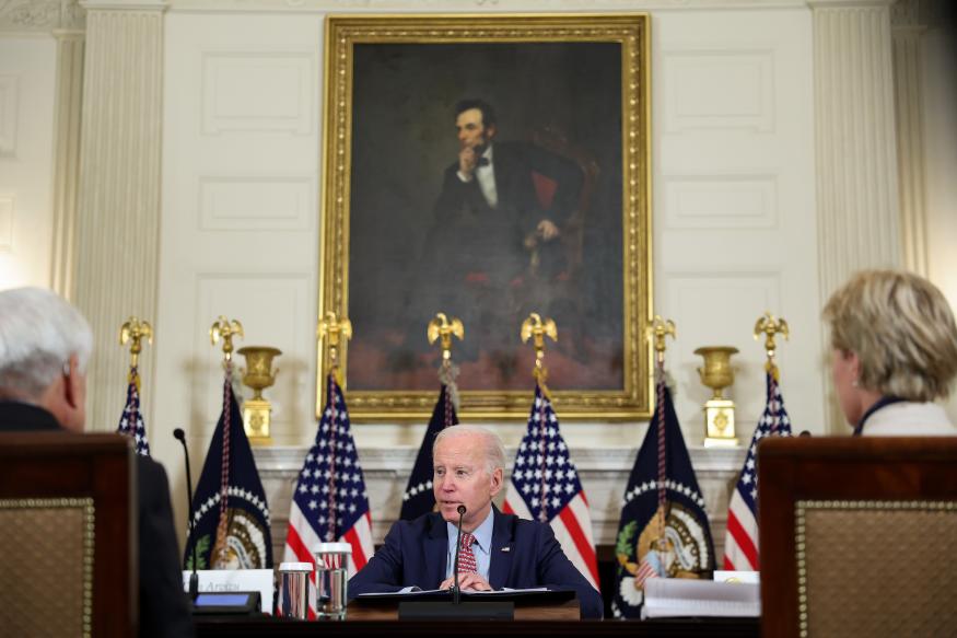 WASHINGTON, DC - APRIL 04: U.S. President Joe Biden holds a meeting with his science and technology advisors at the White House on April 04, 2023 in Washington, DC. Biden met with the group to discuss the advancement of American science, technology, and innovation, including artificial intelligence. (Photo by Kevin Dietsch/Getty Images)